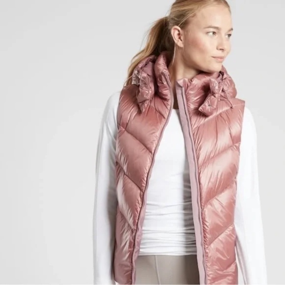 Athleta Mauve Puffer Vest
